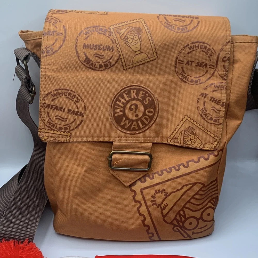 Where’s Waldo Novelty Outfit & Messenger Bag Bundle